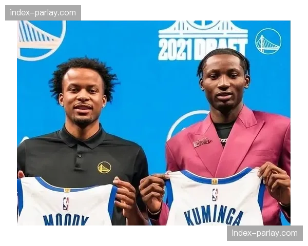 史蒂夫-科尔与勇士队就续约事宜展开初步谈判 史蒂夫-科尔与勇士队就续约事宜展开初步谈判